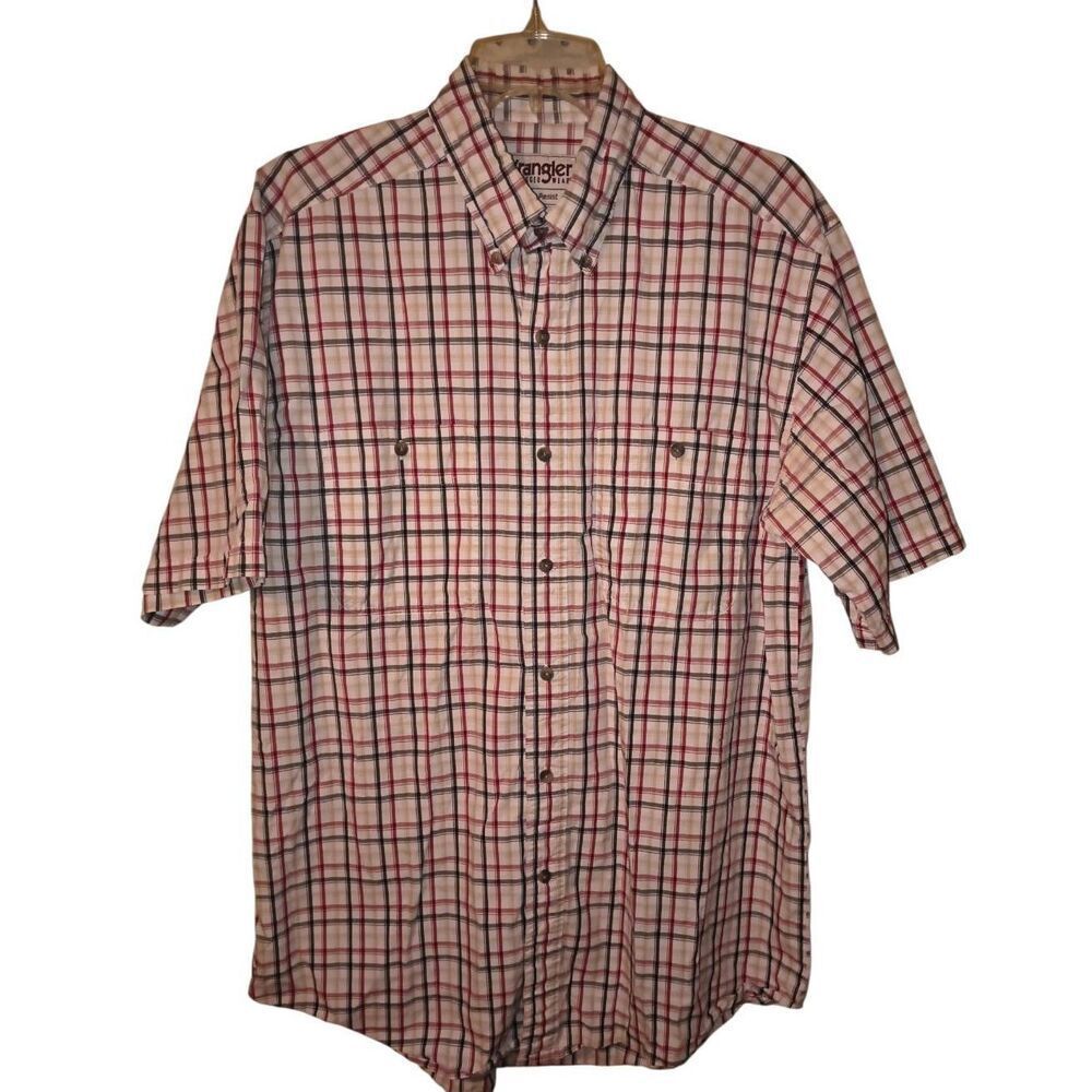 Wrangler Rugged Wear short-sleeve button-down Men's Large plaid pattern  button-